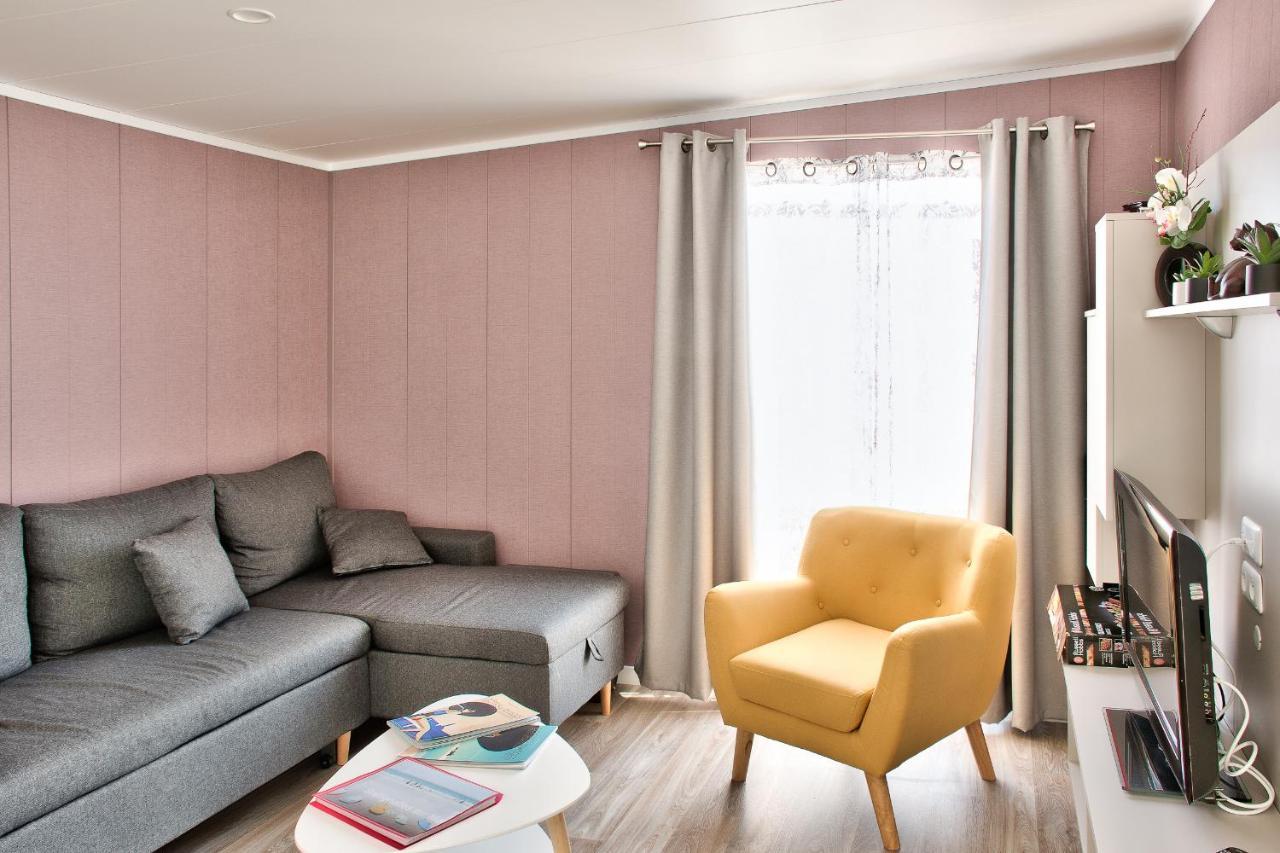 Joli Chalet Pour 6 - Domaine Avec Piscine Brétignolles-sur-Mer Esterno foto