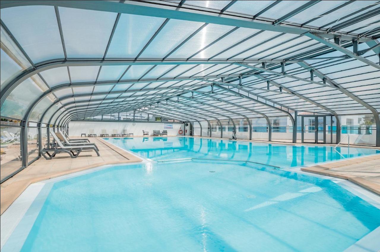 Joli Chalet Pour 6 - Domaine Avec Piscine Brétignolles-sur-Mer Esterno foto