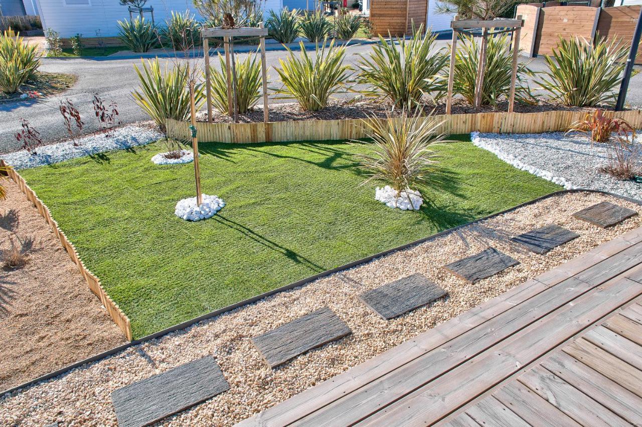 Joli Chalet Pour 6 - Domaine Avec Piscine Brétignolles-sur-Mer Esterno foto